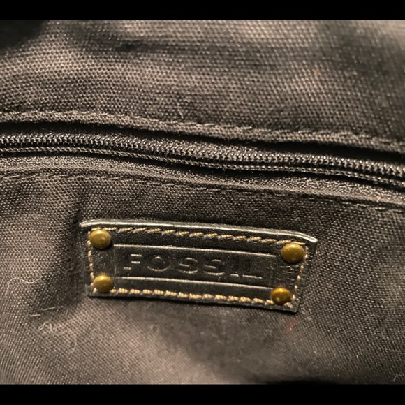 FOSSIL authentic leather crossbody - Picture 6 of 8